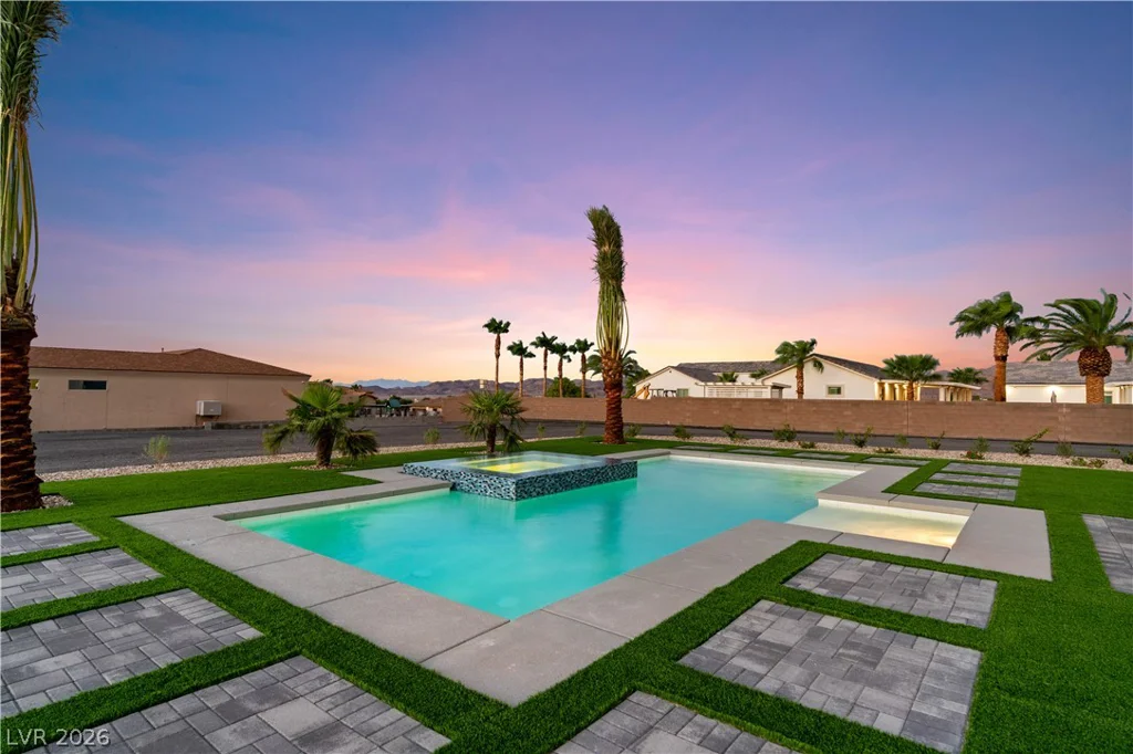 470 Paradise Hills, Henderson, NV 89002