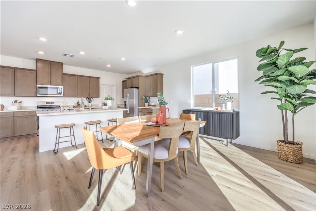 3841 Tropical Zen, North Las Vegas, NV 89081