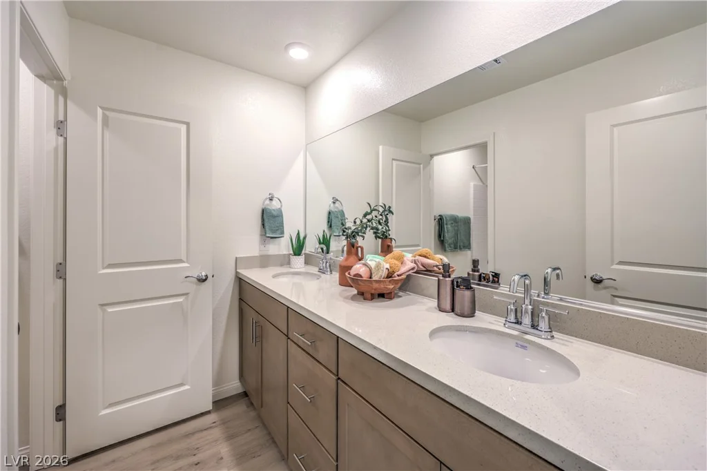 3841 Tropical Zen, North Las Vegas, NV 89081