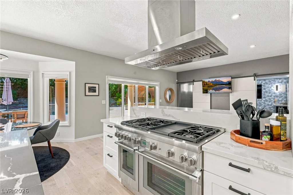 17 Quail Run, Henderson, NV 89014