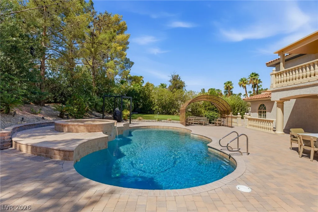17 Quail Run, Henderson, NV 89014