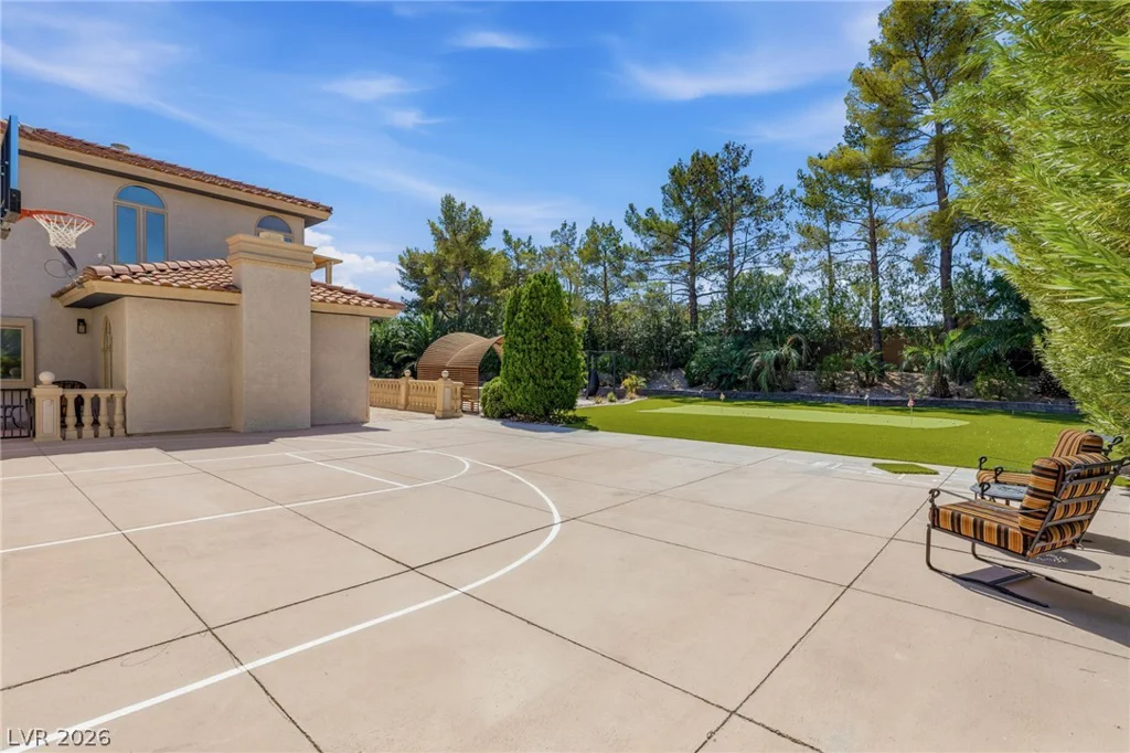 17 Quail Run, Henderson, NV 89014