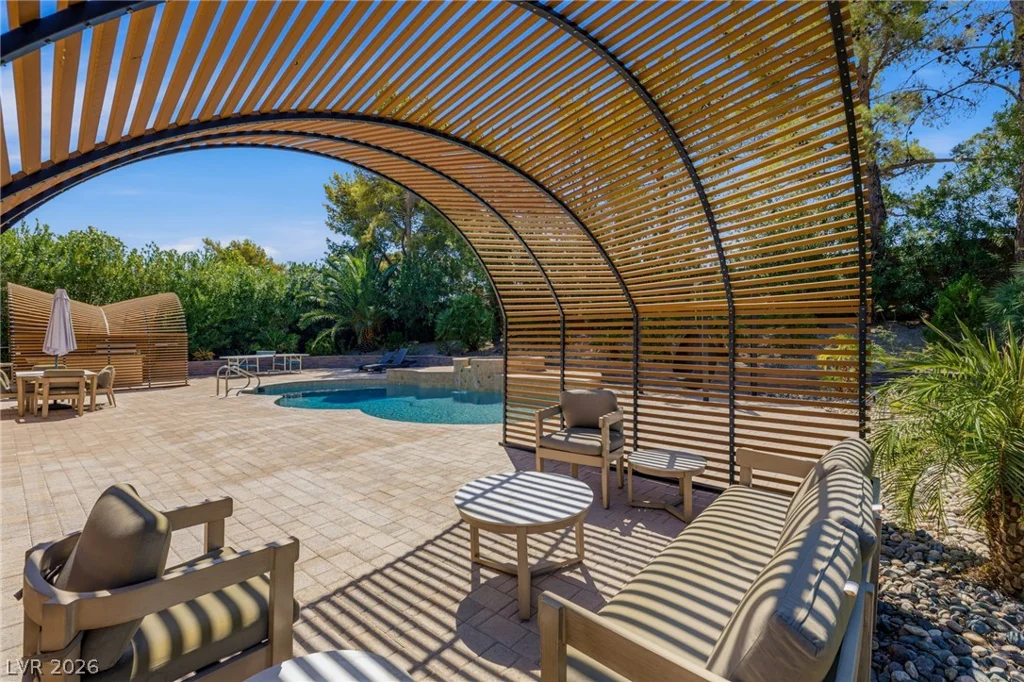 17 Quail Run, Henderson, NV 89014