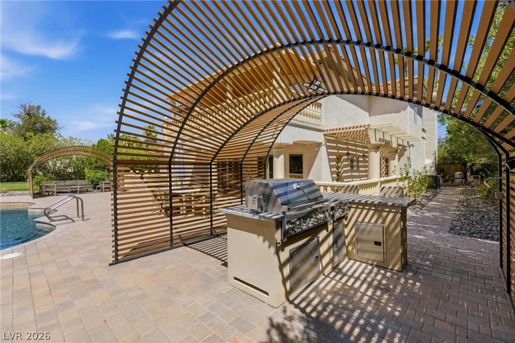 17 Quail Run, Henderson, NV 89014