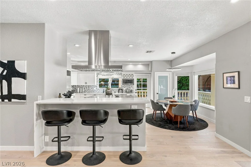 17 Quail Run, Henderson, NV 89014