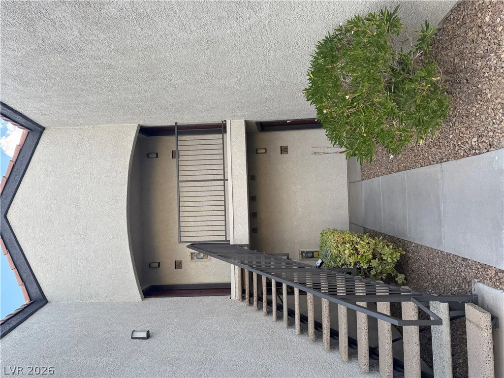 950 Seven Hills, Henderson, NV 89052