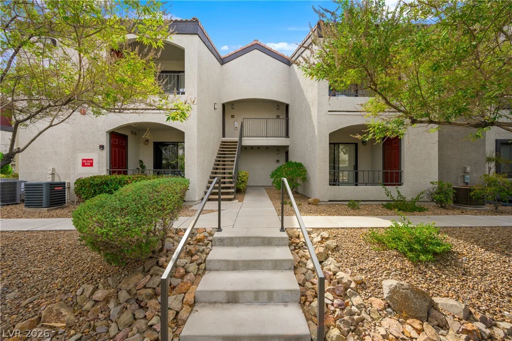 950 Seven Hills, Henderson, NV 89052
