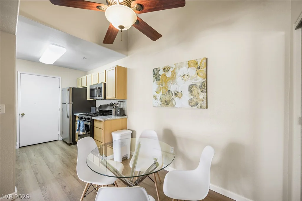 950 Seven Hills, Henderson, NV 89052