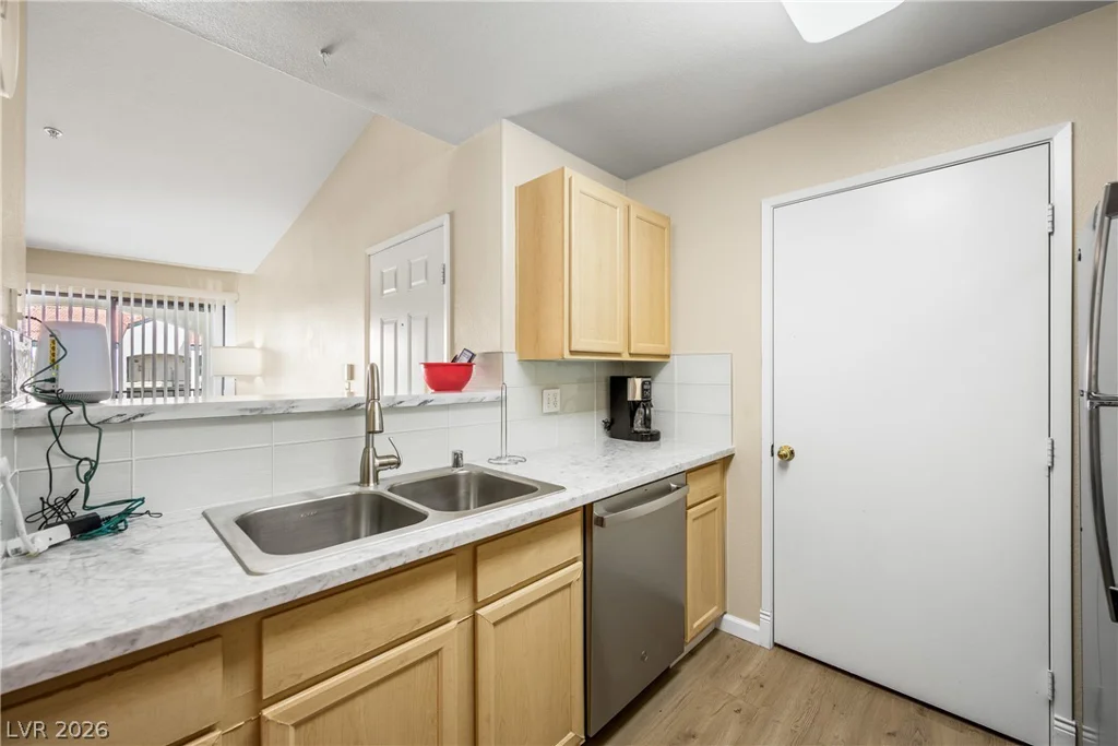 950 Seven Hills, Henderson, NV 89052