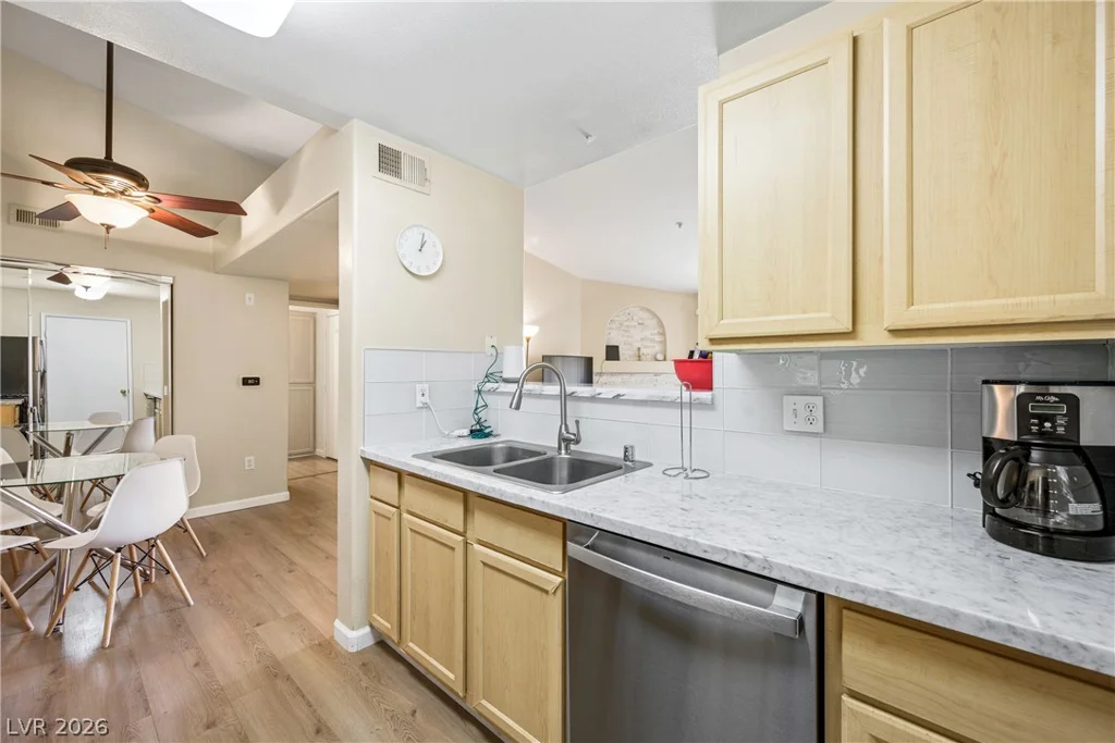 950 Seven Hills, Henderson, NV 89052