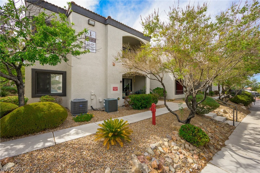 950 Seven Hills, Henderson, NV 89052