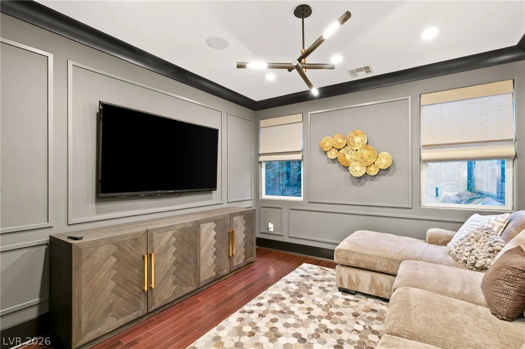 9429 Garnet Crown, Las Vegas, NV 89145