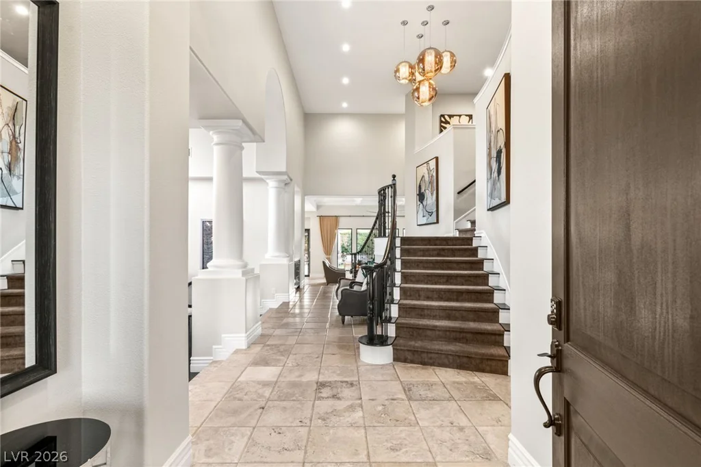 9429 Garnet Crown, Las Vegas, NV 89145