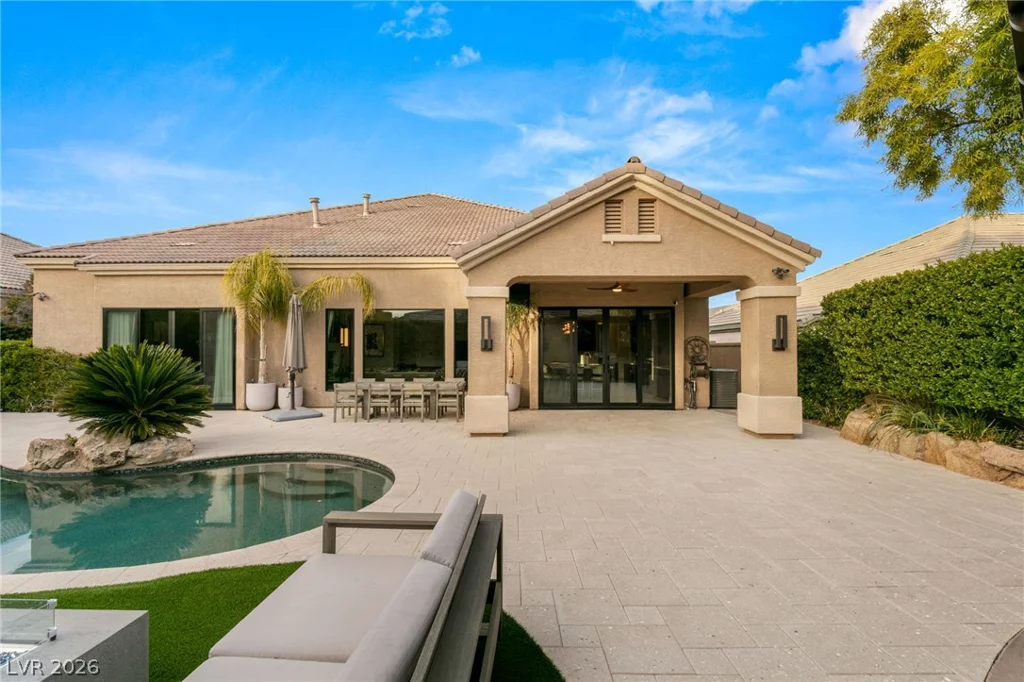 9429 Garnet Crown, Las Vegas, NV 89145