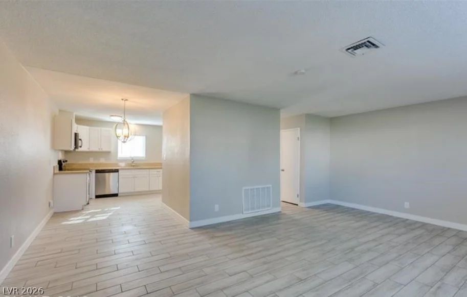 135 Greenbriar Townhouse, Las Vegas, NV 89121