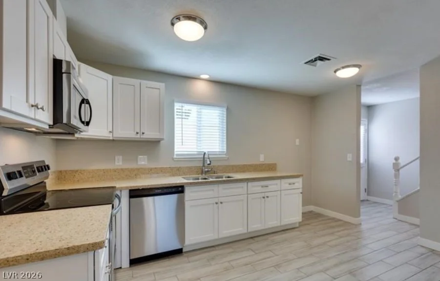 135 Greenbriar Townhouse, Las Vegas, NV 89121