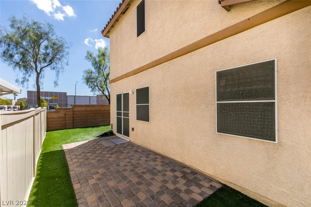 10442 Lady Angela, Las Vegas, NV 89183