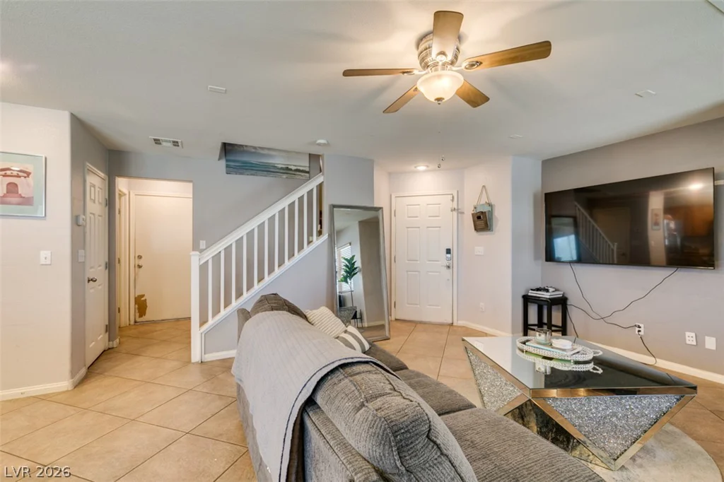 10442 Lady Angela, Las Vegas, NV 89183