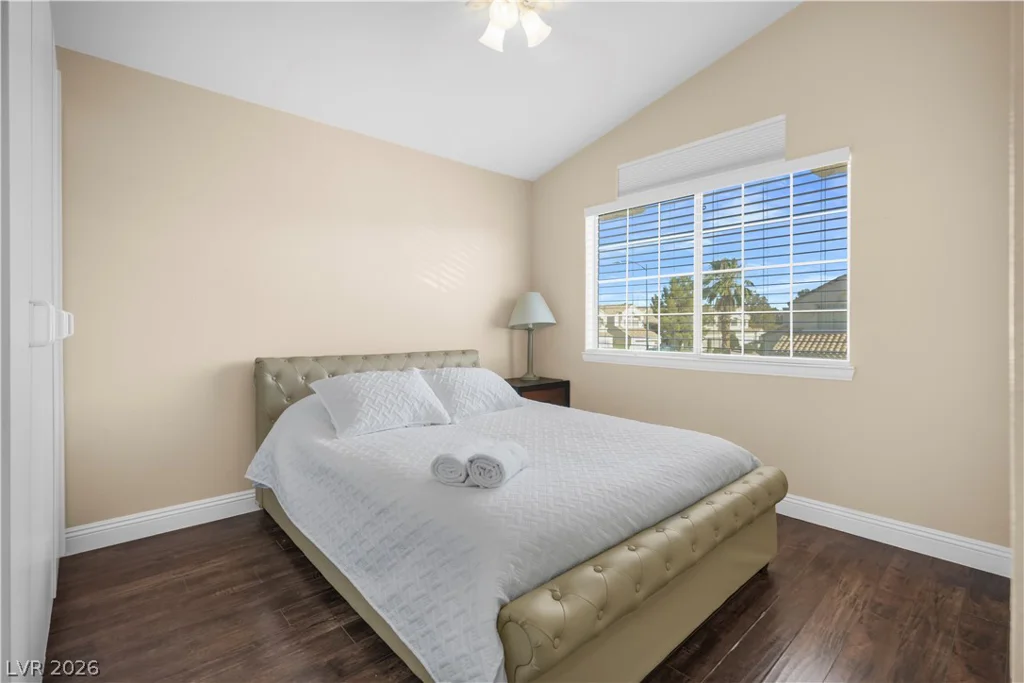 8404 Shady Shores, Las Vegas, NV 89128