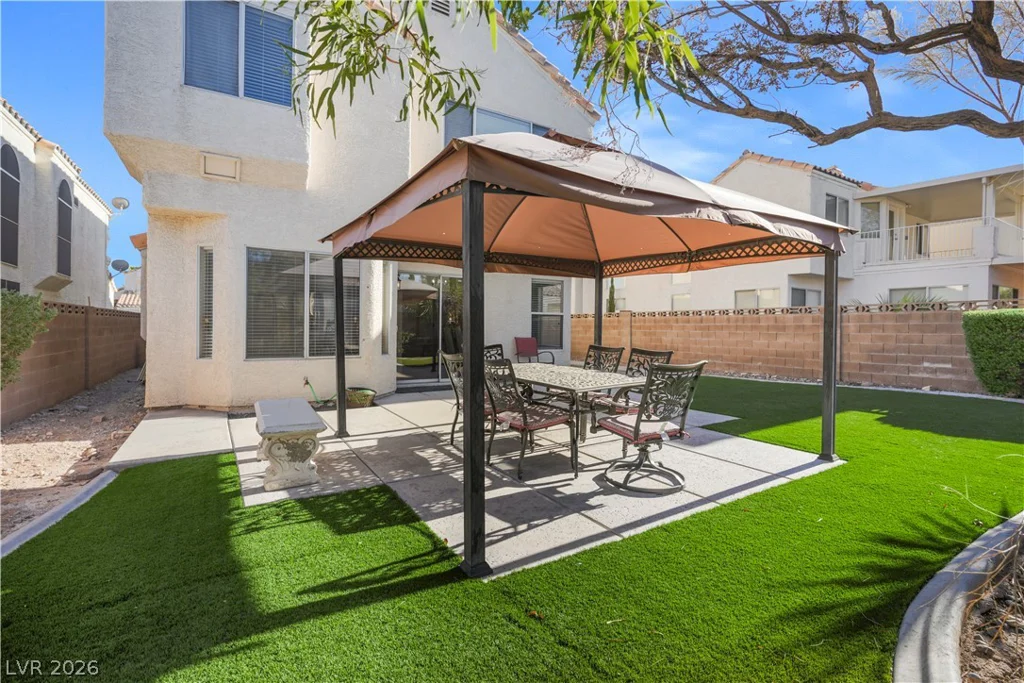 8404 Shady Shores, Las Vegas, NV 89128