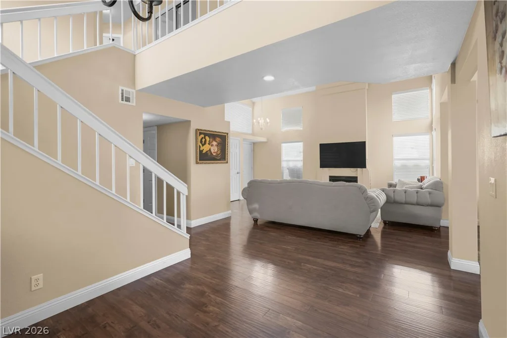 8404 Shady Shores, Las Vegas, NV 89128