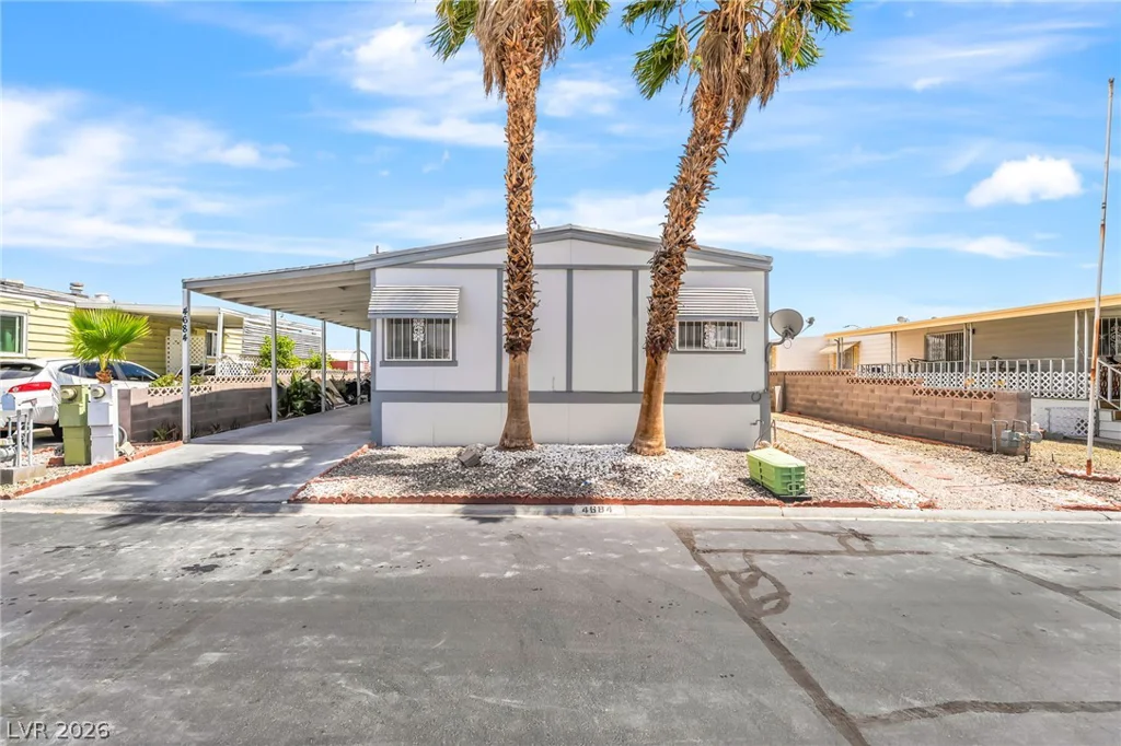 4684 Royal Ridge, Las Vegas, NV 89103