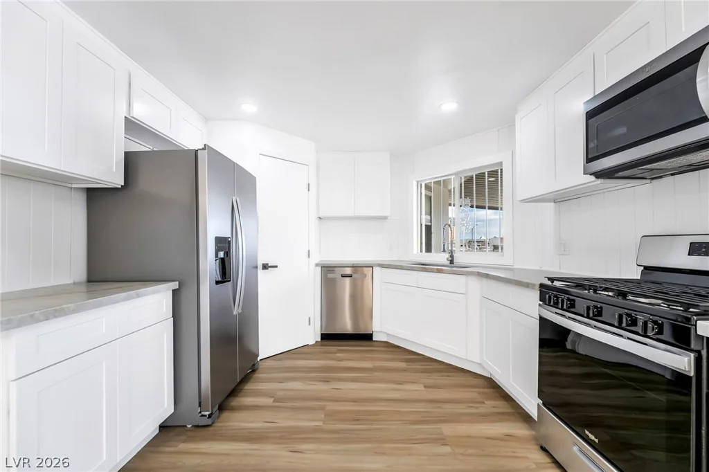 4684 Royal Ridge, Las Vegas, NV 89103