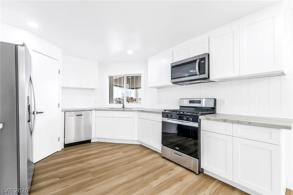 4684 Royal Ridge, Las Vegas, NV 89103