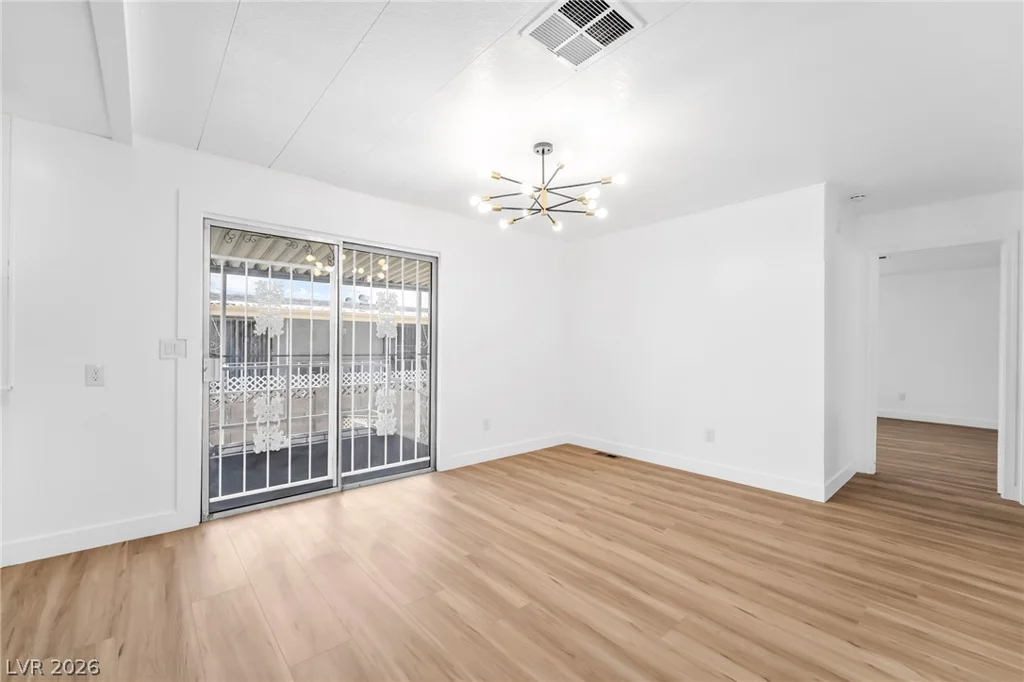 4684 Royal Ridge, Las Vegas, NV 89103