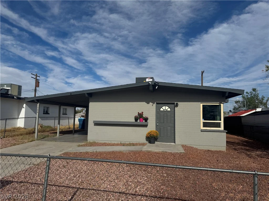 104 Stanford St, Las Vegas, NV 89107