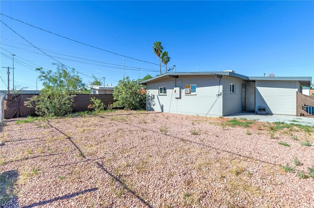 104 Stanford St, Las Vegas, NV 89107