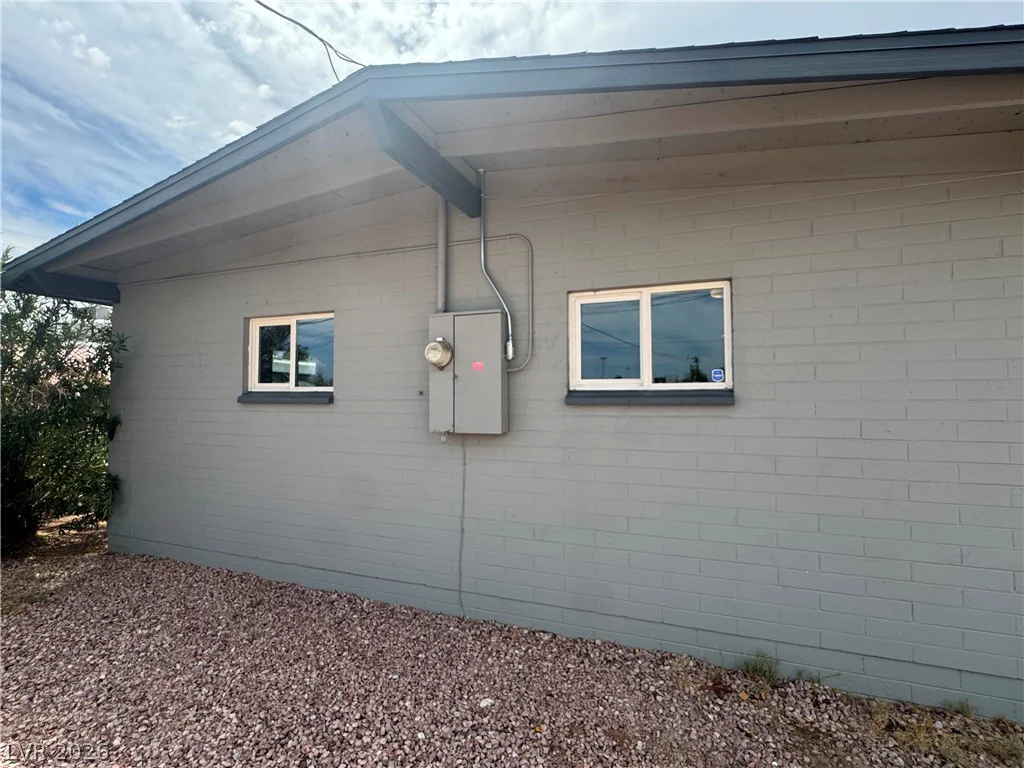 104 Stanford St, Las Vegas, NV 89107