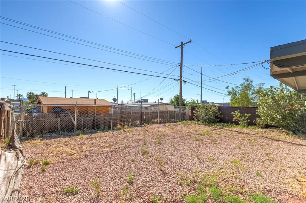 104 Stanford St, Las Vegas, NV 89107