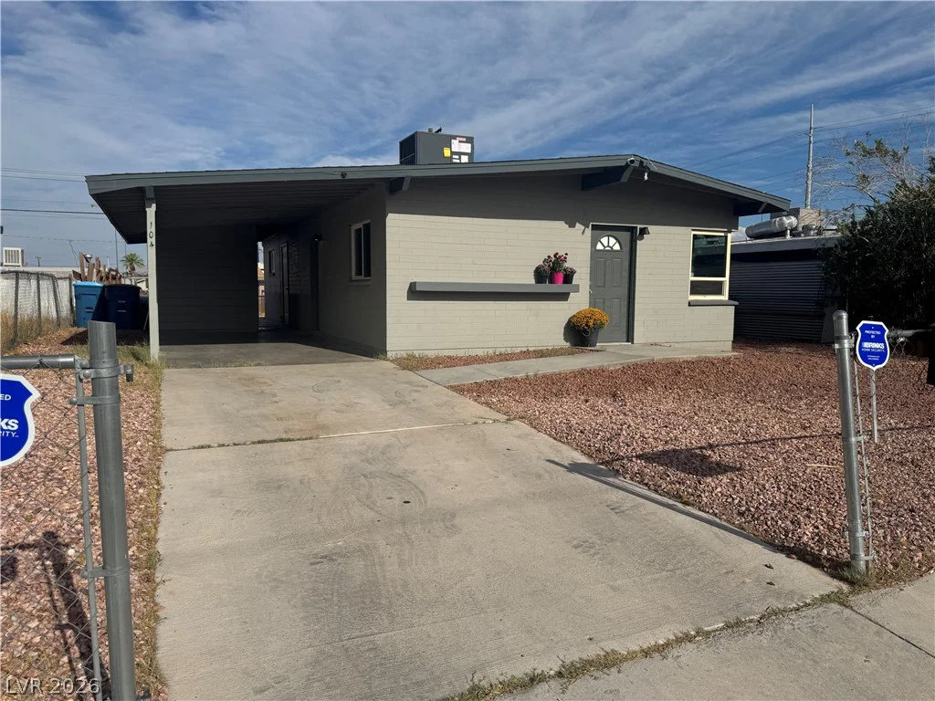 104 Stanford St, Las Vegas, NV 89107