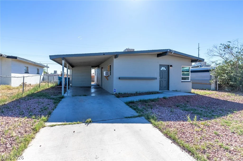 104 Stanford St, Las Vegas, NV 89107