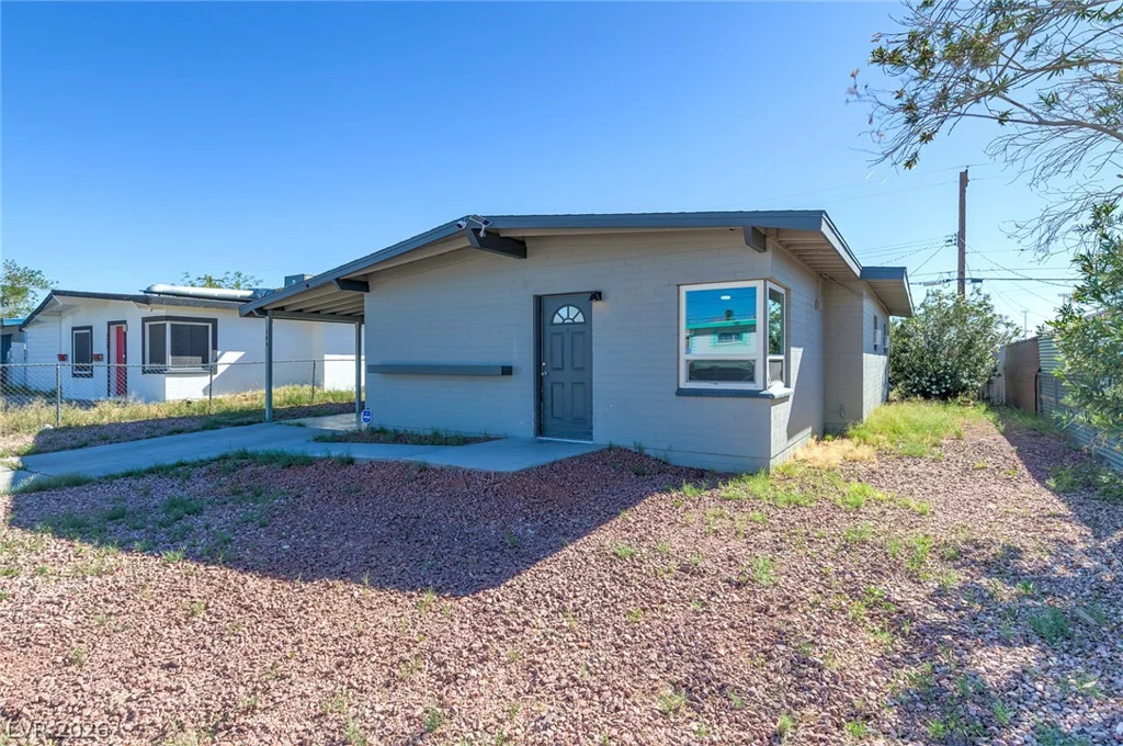 104 Stanford St, Las Vegas, NV 89107