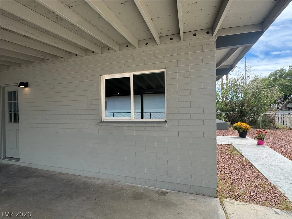 104 Stanford St, Las Vegas, NV 89107