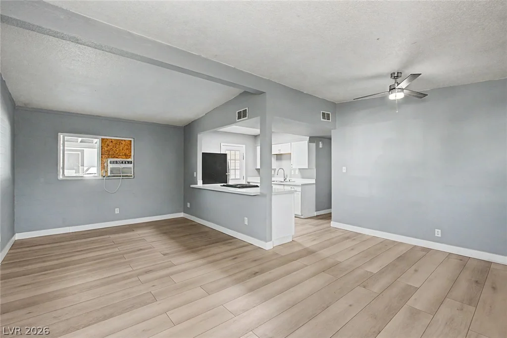104 Stanford St, Las Vegas, NV 89107