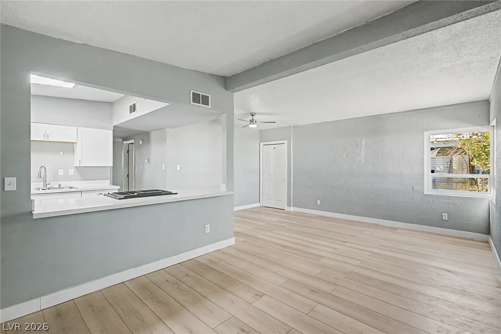 104 Stanford St, Las Vegas, NV 89107