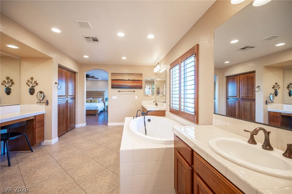 11232 Aurora Cove, Las Vegas, NV 89179