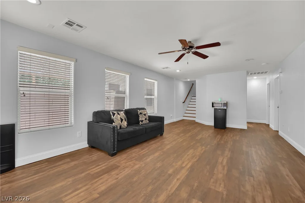 265 Morning Crest, Las Vegas, NV 89183
