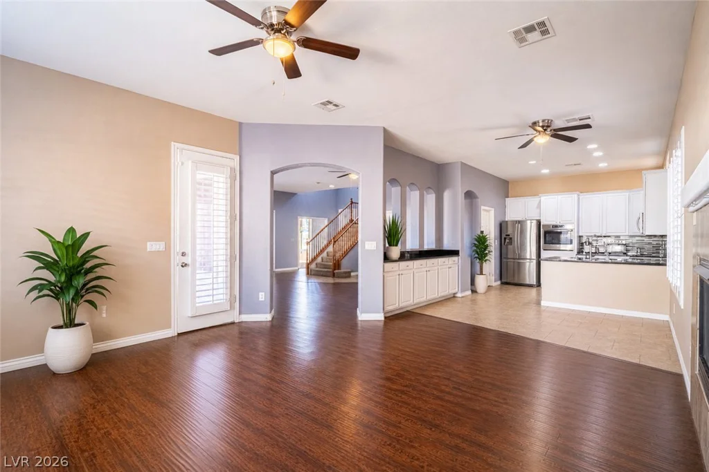 6133 Stibor, North Las Vegas, NV 89081