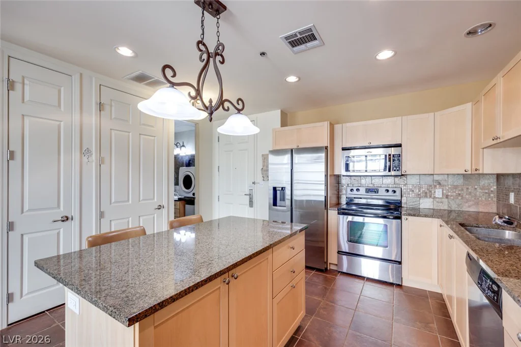 2455 Serene, Las Vegas, NV 89123