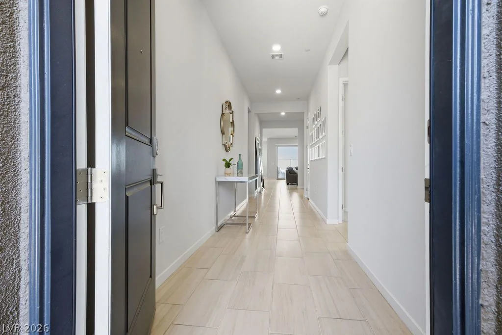 180 Medianoche, Las Vegas, NV 89138