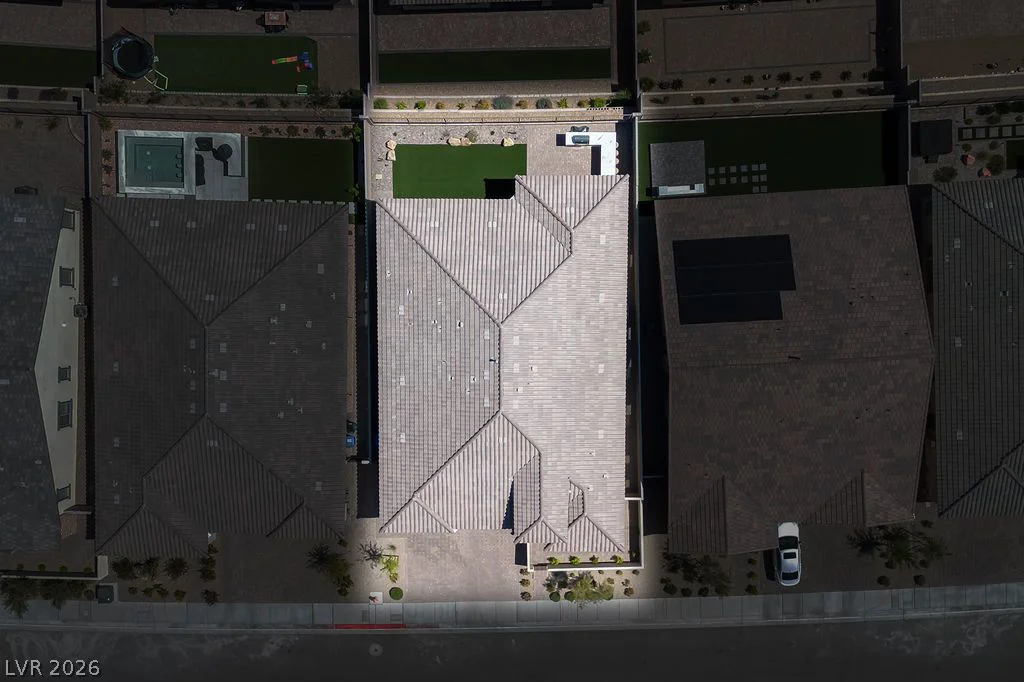 180 Medianoche, Las Vegas, NV 89138