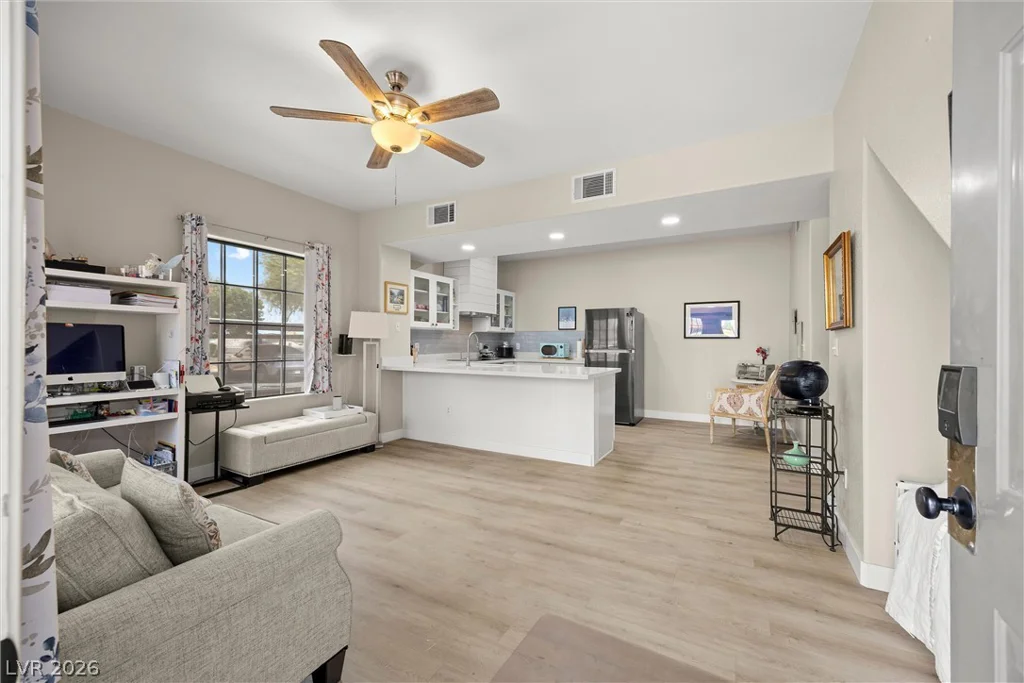 2009 Rancho Lake, Las Vegas, NV 89108
