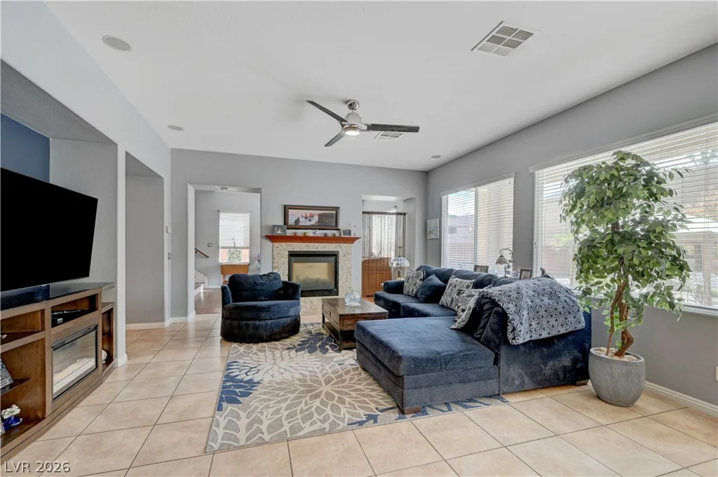 6937 Benson Ferry, Las Vegas, NV 89149