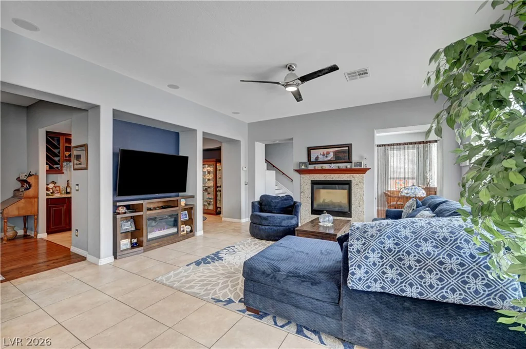 6937 Benson Ferry, Las Vegas, NV 89149