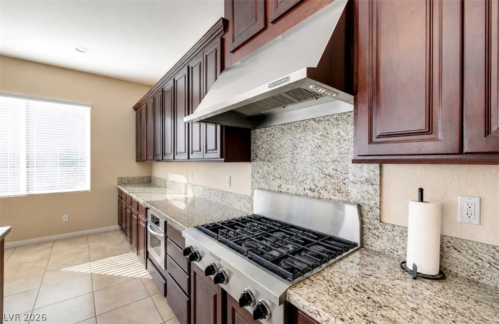6937 Benson Ferry, Las Vegas, NV 89149