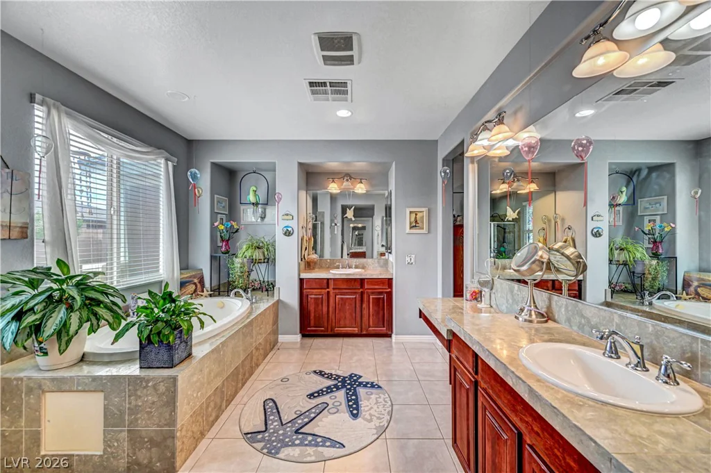 6937 Benson Ferry, Las Vegas, NV 89149